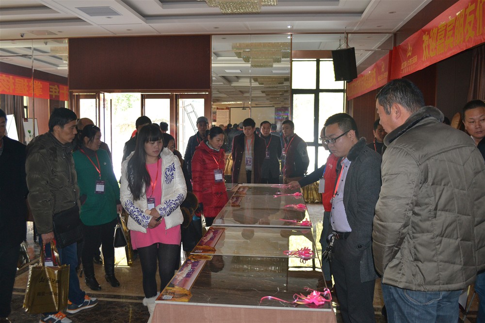 瓷砖经销商伴侣鉴赏Z6官网瓷砖金刚釉II代产品