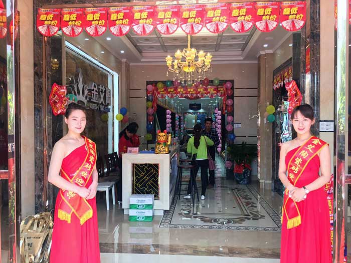 Z6官网瓷砖 湖南岳阳总代理秦志雄：妄想趁年华  有梦就去追