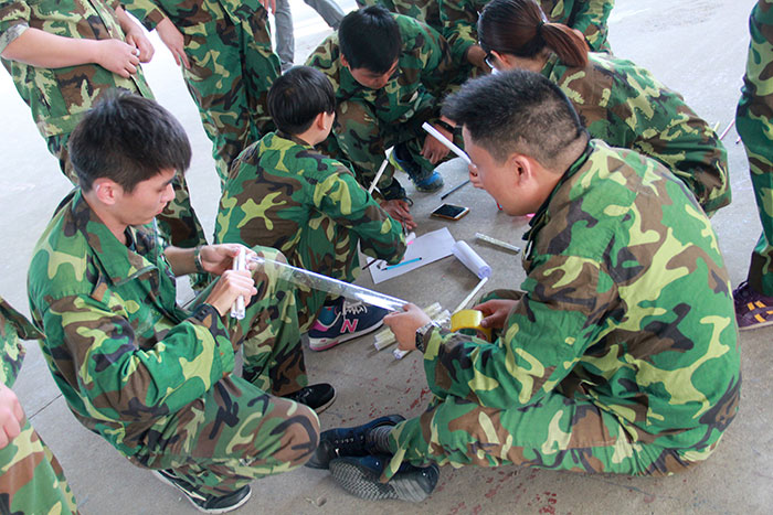 2017年2月13-15日，Z6官网“虎狼路”户表拓展训练圆满实现