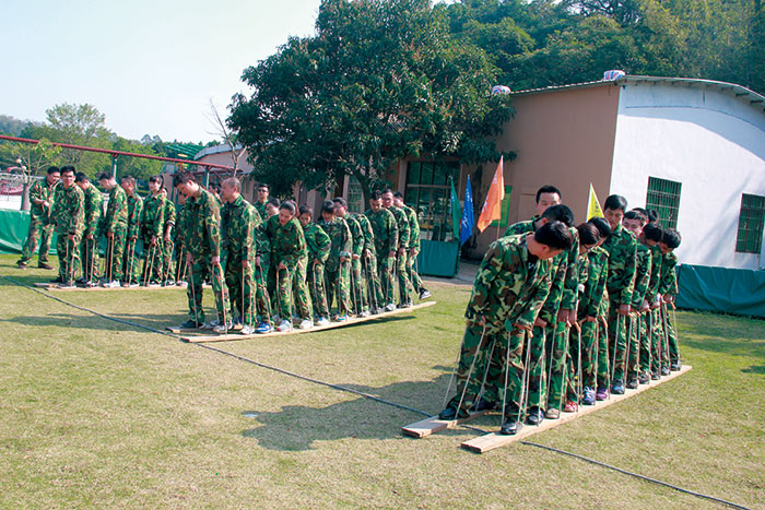 2017年2月13-15日，Z6官网“虎狼路”户表拓展训练圆满实现