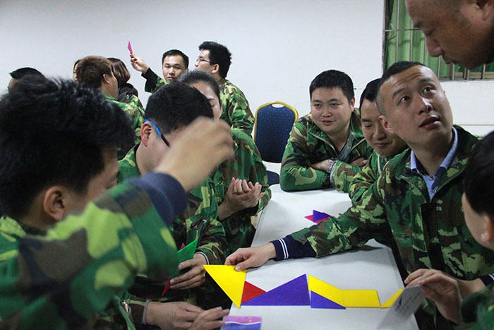 2017年2月13-15日，Z6官网“虎狼路”户表拓展训练圆满实现