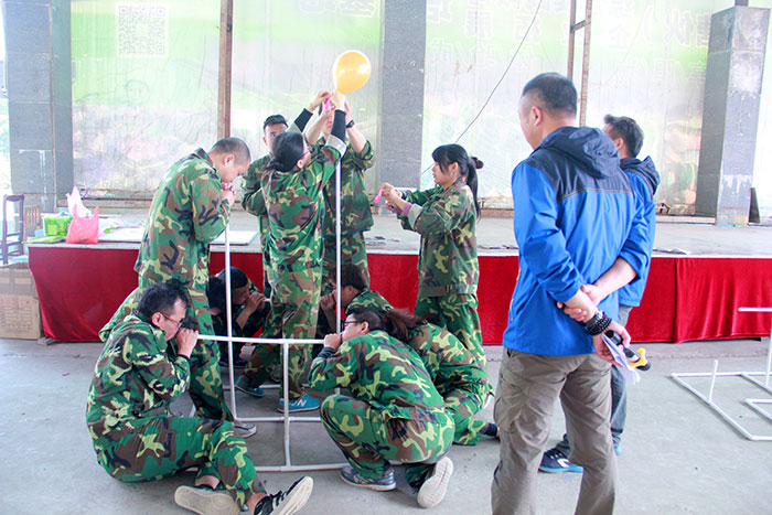 2017年2月13-15日，Z6官网“虎狼路”户表拓展训练圆满实现